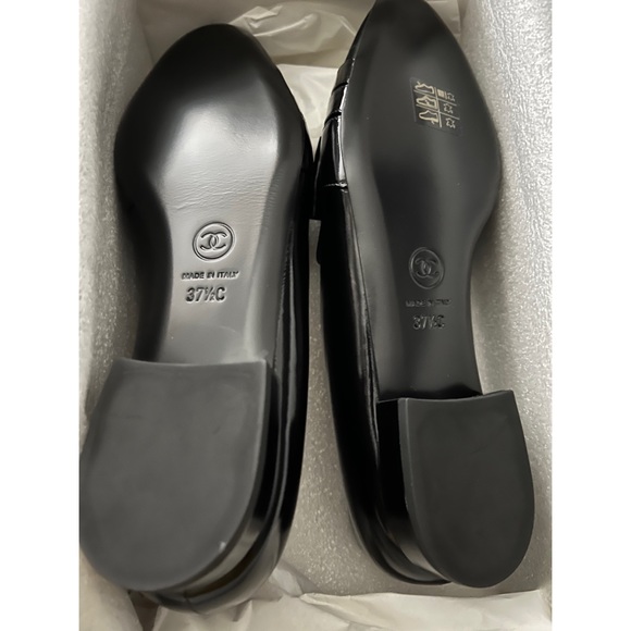 CHANEL black patent  leather bow loafers flats EURO 37.5/USA 7.5 - Picture 14 of 16